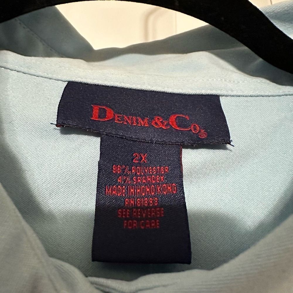 Denim & Co Bleached Denim soft button down womens top - Picture 5 of 7